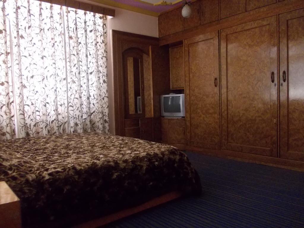 Hotel Grand City Srīnagar Habitación foto