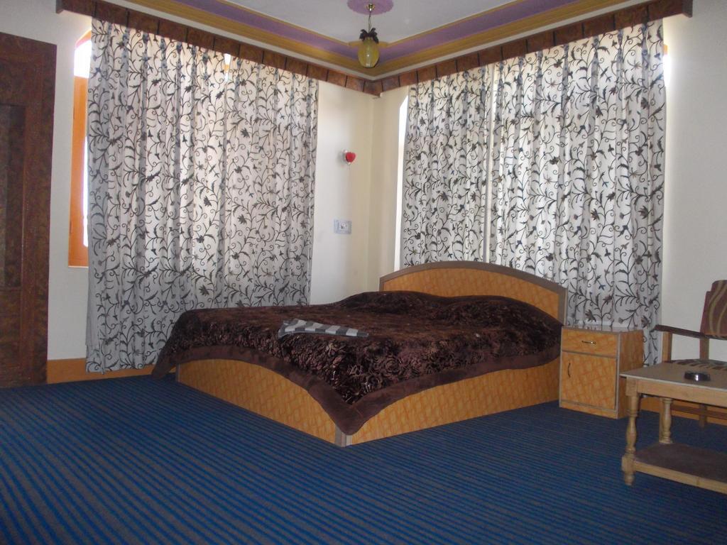 Hotel Grand City Srīnagar Exterior foto