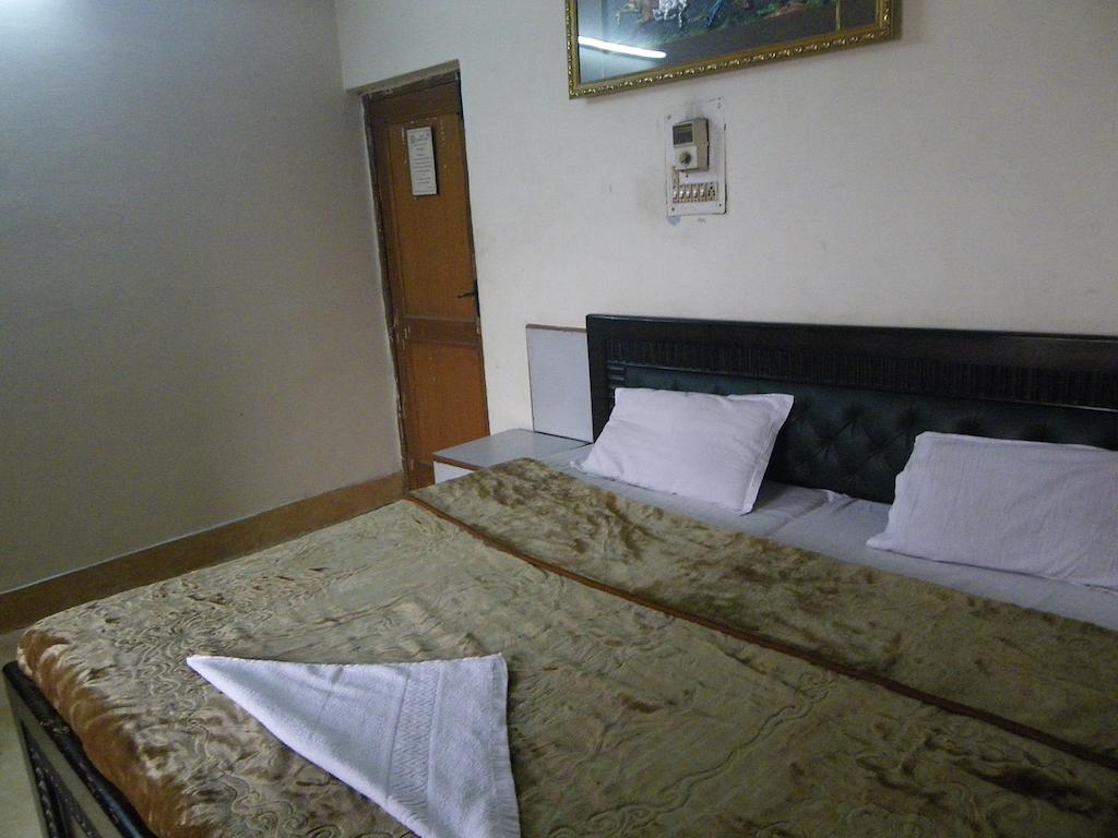 Hotel Grand City Srīnagar Exterior foto