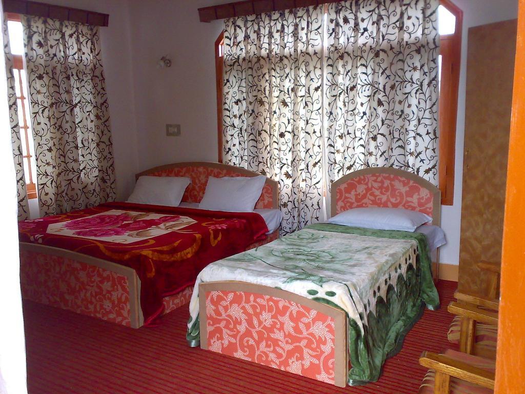 Hotel Grand City Srīnagar Exterior foto
