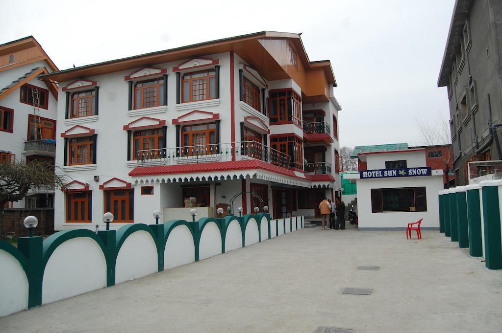 Hotel Grand City Srīnagar Exterior foto