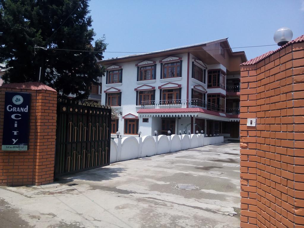 Hotel Grand City Srīnagar Exterior foto